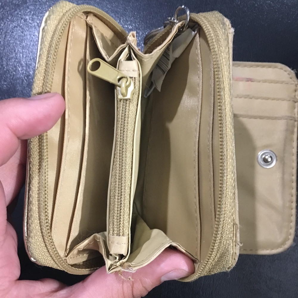 Wallet - Picture 4 of 4